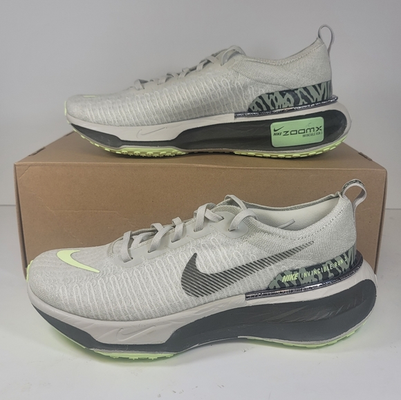 Nike Shoes - Nike ZoomX Invincible 3 Premium Size 10 Womens Light Bone Cargo Khaki Shoes